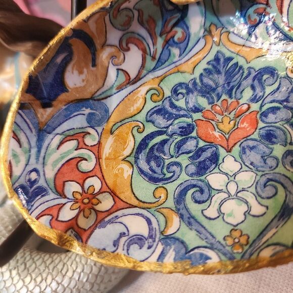 DECOUPAGE CLAM SHELL - Picture 3 of 8